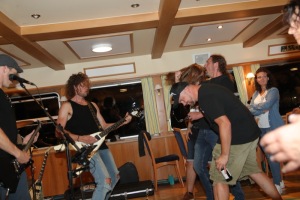 HARD ROCK CHIEMSEE<br />Allstar ACDC Band / Boneshaker / Sacarium<br />MS Edeltraud / Hafen Prien/Stock / 83209 Prien am Chiemsee<br />01.07.2023