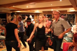 Rock n' Roll Schiff<br>The Bricats 50 BBQ's Tom & The Rat Cats<br>MS Edeltraud, Hafen Prien / Stock<br>24.08.2013