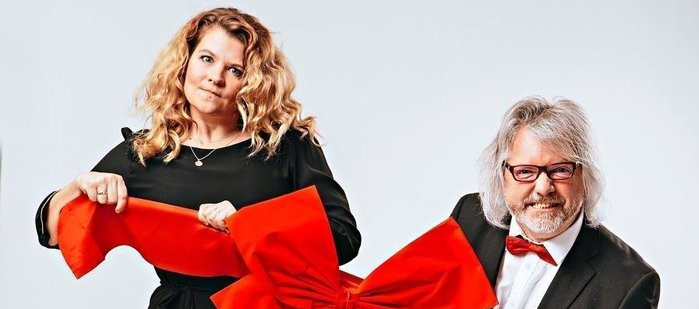 PETZENHAUSER & WÄHLT<br>MIA SCHENK' MA UNS NIX<br>SAMSTAG 13. DEZEMBER 2025